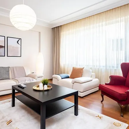 Comfy Flat Near Popular Attractions In Sisli Апартаменты *