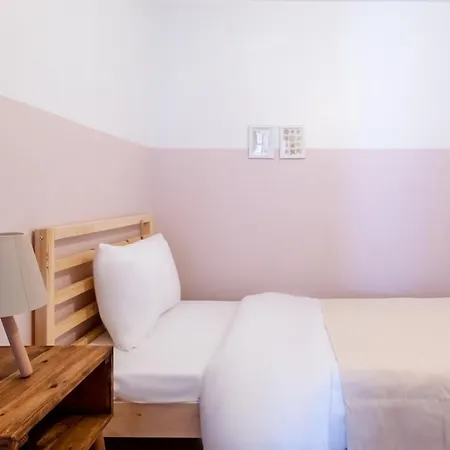 Апартаменты Comfy Flat Near Popular Attractions In Sisli